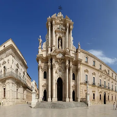 Rosa Di Ortigia Syrakus