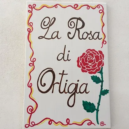 Διαμέρισμα Rosa Di Ortigia